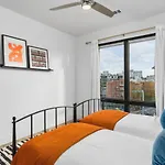 Luxury 2 Bedroom 4 Bed With Huge Wrap Around Patio Gym And Pool